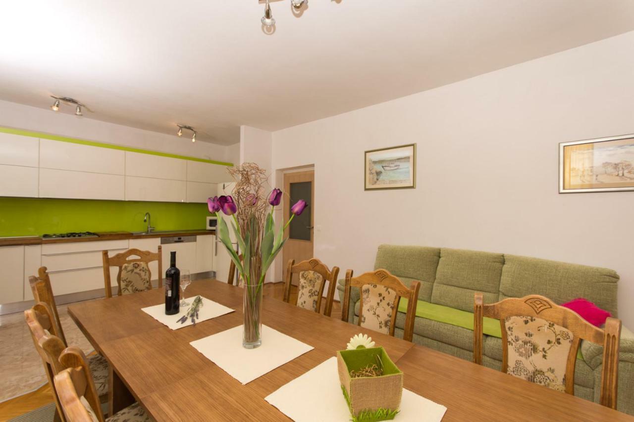 Apartman Domic Slatine Εξωτερικό φωτογραφία